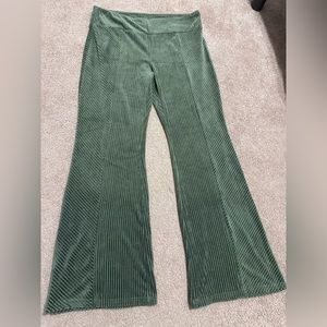 Olive color XL/XG( 15-17 ) junior girls pajama .